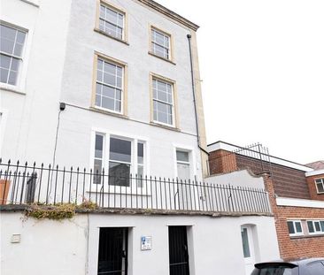 3 bedroom apartment to rent - Photo 3