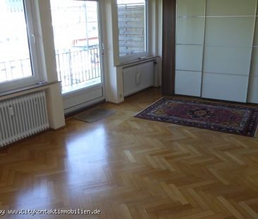 Penthousewohnung mit 2 Zimmer, 2 Balkone und EBK in der Innenstadt/... - Foto 5