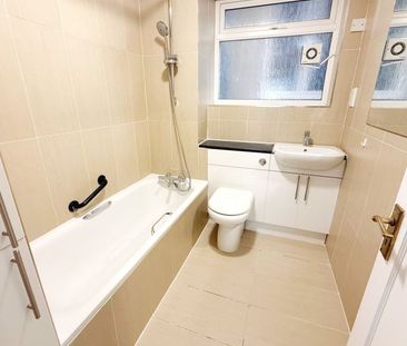 2 Bedroom Flat, The Drive, Hove - Photo 6