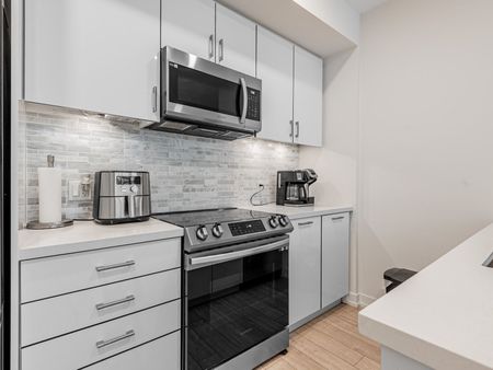 For Lease - 415 SEA RAY Avenue Unit# G13, Innisfil, Ontario - Photo 3