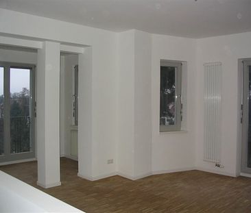 Herrlicher Blick und traumhafte Lage! 4-Zi.-Wohnung mit Balkon und Terrasse in Radebeul-Oberlößnitz - Foto 4