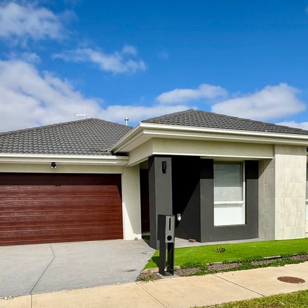 Modern Family Living in Prime Wyndham Vale Location - Photo 3