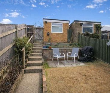 Croft Gardens, Alton, Hampshire, GU34 - Photo 1