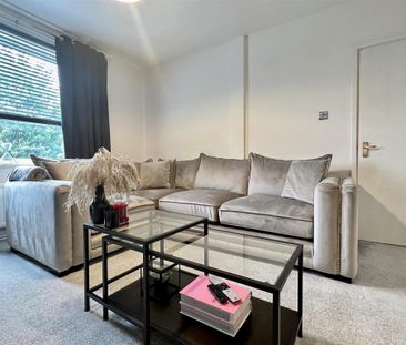 2 bedroom apartment to rent - Photo 2