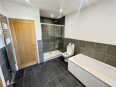 1 bedroom in a house share to rent - Photo 4