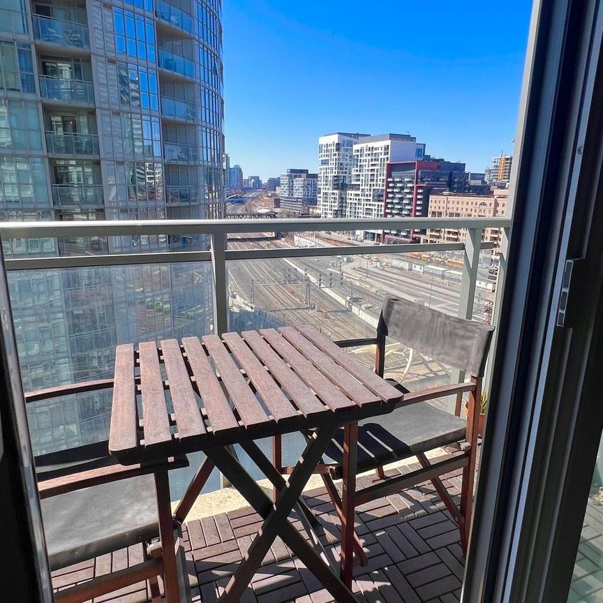 For Lease - 15 Iceboat Terrace Unit# 1211, Toronto, Ontario - Photo 1