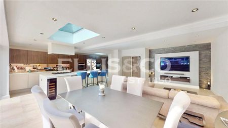 4 bedroom semi-detached house to rent - Photo 4