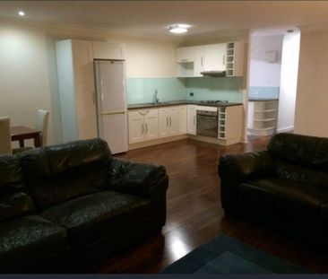 Huge Family House with Granny Flat - Photo 1