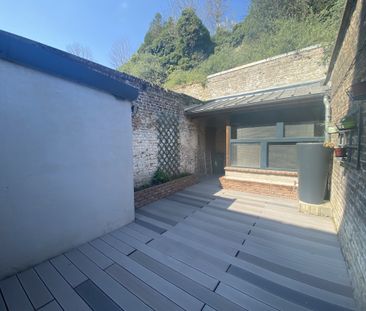 MAISON AMIÉNOISE MEUBLÉE AVEC 2 CHAMBRES ET 1 BUREAU + TERRASSE - Q... - Photo 1