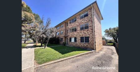 4/43 Gipps Street, Tamworth, NSW 2340 - Photo 4