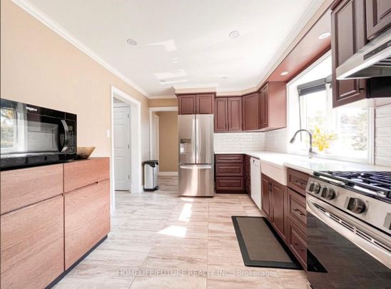 For Lease - 4 Dingley Court, Ajax, Ontario - Photo 1