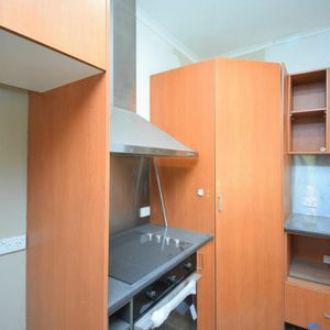 CENTRAL POSITION - COMFORTABLE AND COSY - Photo 2