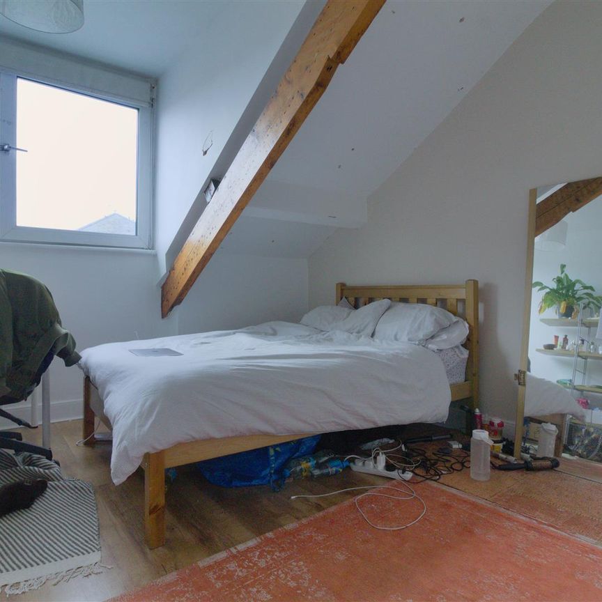 Grosvenor Place, Jesmond - Photo 1