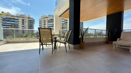 Renta in Pau 5! Beautiful 3-bedroom apartment with a large terrace, just 5 minutes from the beach. - Photo 3