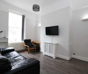 3 bedroom apartment to rent - Photo 1