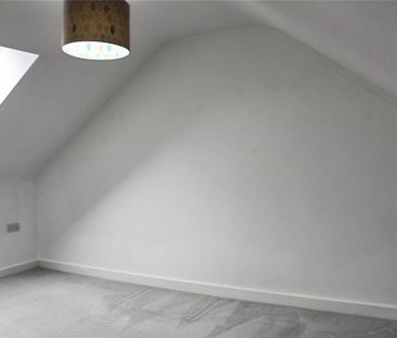 4 bedroom end of terrace house to rent - Photo 6