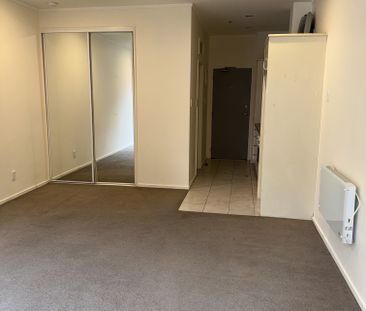 APARTMENT IN THE HEART OF THE CITY - Photo 1