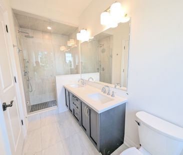 For Lease - 43 West Village Lane, Markham, Ontario - Photo 6