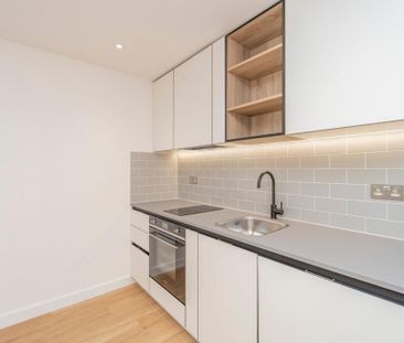 Studio to rent - Photo 2