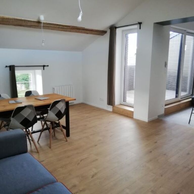 Location Appartement 3 pièces 61m² ST CHAMOND 42400 - Photo 1