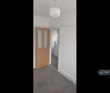 2 bedroom maisonette to rent - Photo 6