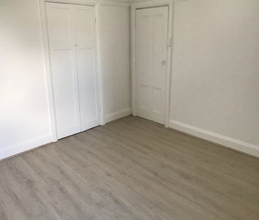 Spacious 2 Bedroom | Heart of Gladesville - Photo 2