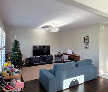 For Lease - 621 Wychwood Street, Oshawa, Ontario - Photo 1