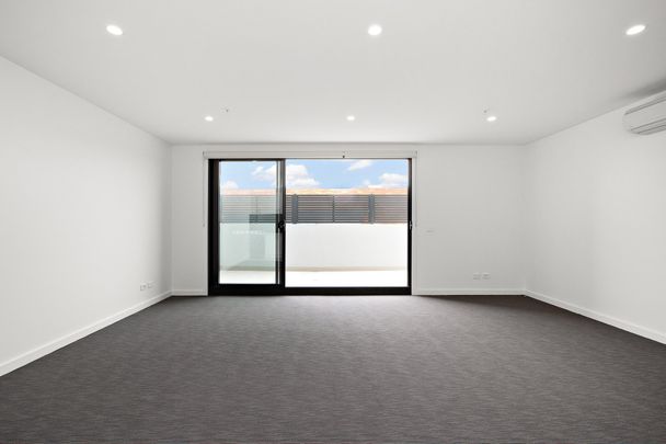 Thinking of selling? Contact our agent - Photo 1