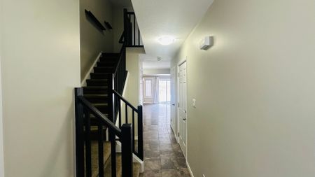 For Lease - 96 Eliza Avenue, Kitchener, Ontario - Photo 4