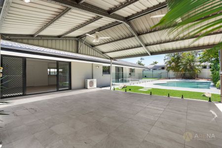 1 Calder Cres, Helensvale QLD 4212 - House For Rent | Domain - Photo 3