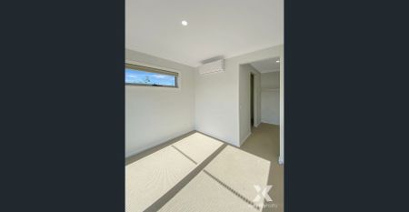 Immaculate 4 Bedroom Family Home in Rockbank - Photo 3