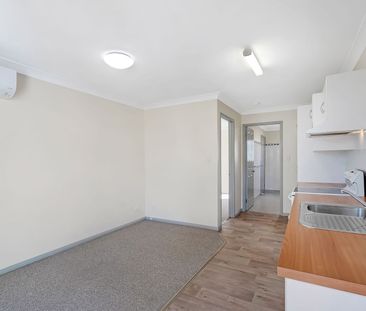 Summerhill Park - Enjoy low maintenance living - Photo 3