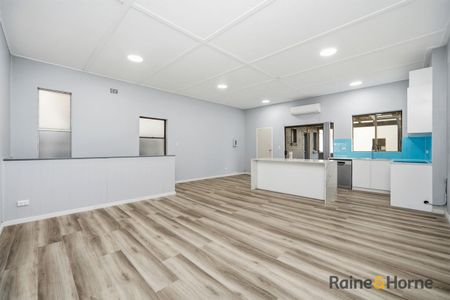 Fully Renovated 2-Bedroom Apartment in a Prime Tempe Location - Photo 3