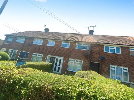 3 bedroom terraced house to rent - Photo 1