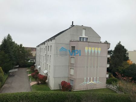 Bel appartement traversant de 4 pièces dans un environnement verdoyant - Photo 3