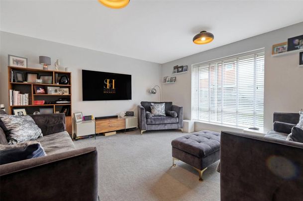 5 bedroom detached house to rent - Photo 1