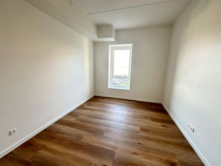 Lys 3-værelses lejlighed med altan i Nørresundby - Photo 5