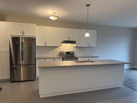 For Lease - 14 Sportsman Hill Street Unit# Upper Level, Kitchener, Ontario - Photo 5