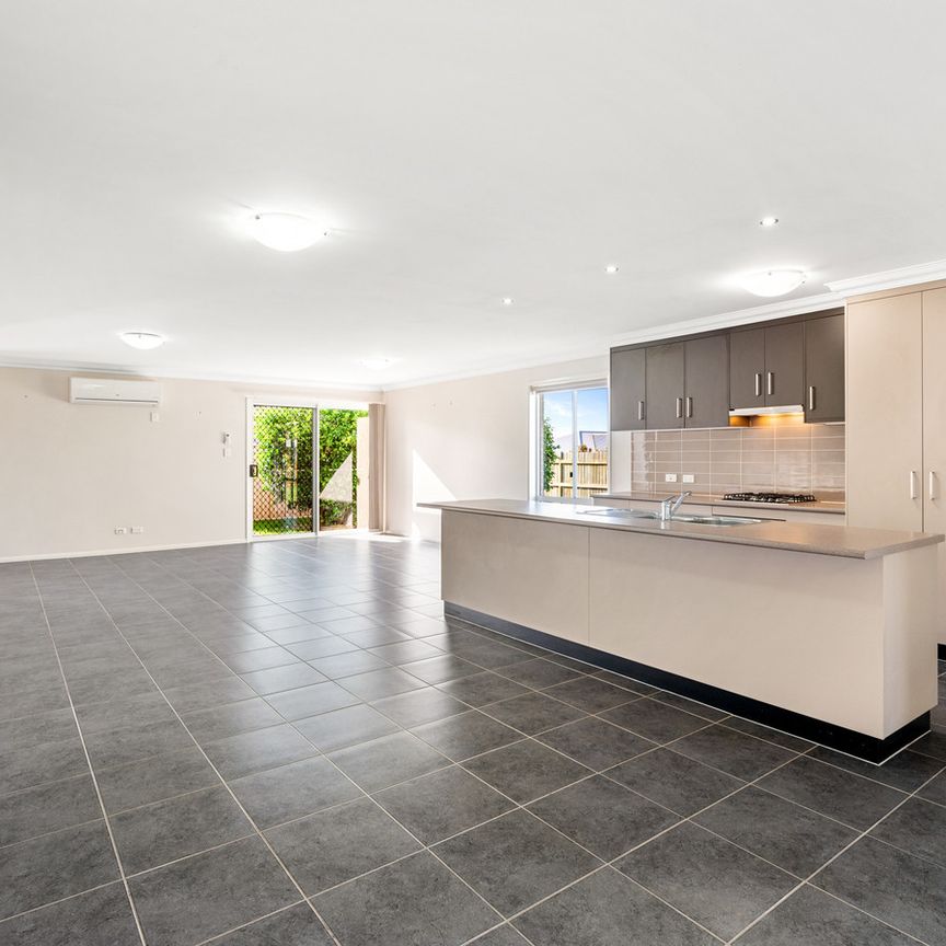 1 Meares Street, Kearneys Spring QLD 4350 - House For Rent | Domain - Photo 1