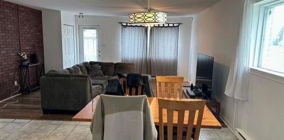 Appartement 5 1/2 à louer à Saint-Jerôme - Photo 2