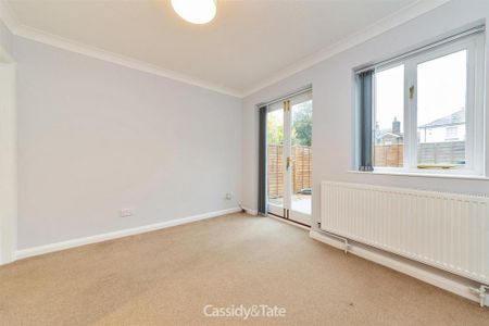 1 bedroom semi-detached house to rent - Photo 3