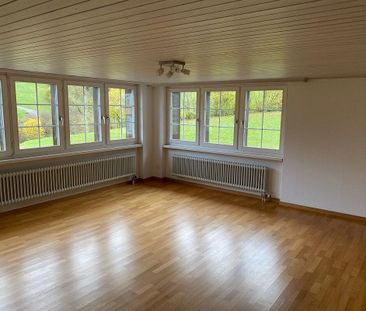 5.5-room apartment with elevator, Brunnadern - Photo 1