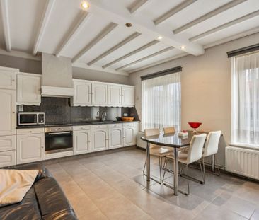 Ruime eengezinswoning met authentieke charme in Koninksem - Photo 1