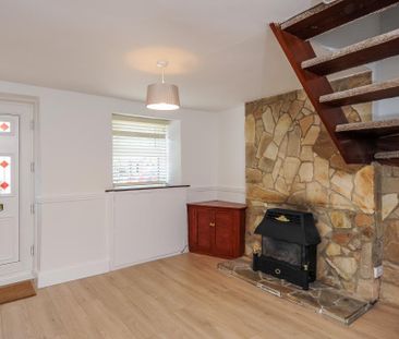 2 bedroom terraced house to rent - Photo 1