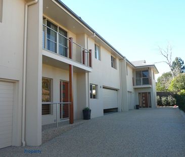 Executive Unit! Prestige Townhouse! - Photo 1