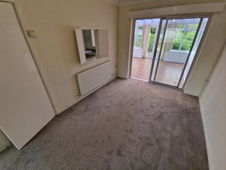 3 bedroom semi-detached house to rent - Photo 2