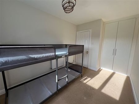 Apartment 39 Deerpark Court, Blessington, Wicklow, W91E066 - Photo 5