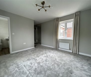 Elizabeth Close, Wellington, Somerset, TA21 - Photo 5