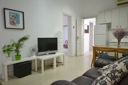 Calle de las Fuentes, Madrid, Community of Madrid 28013 - Photo 2