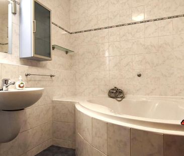 Pronájem bytu 2+kk 60 m2 - Fotografie 2